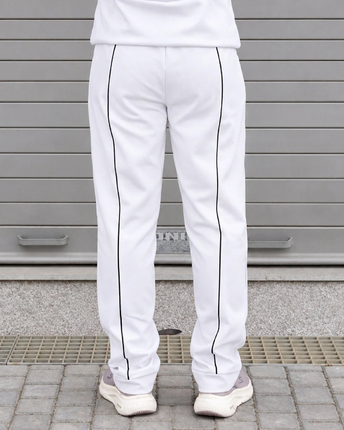 Zing Jogger - White