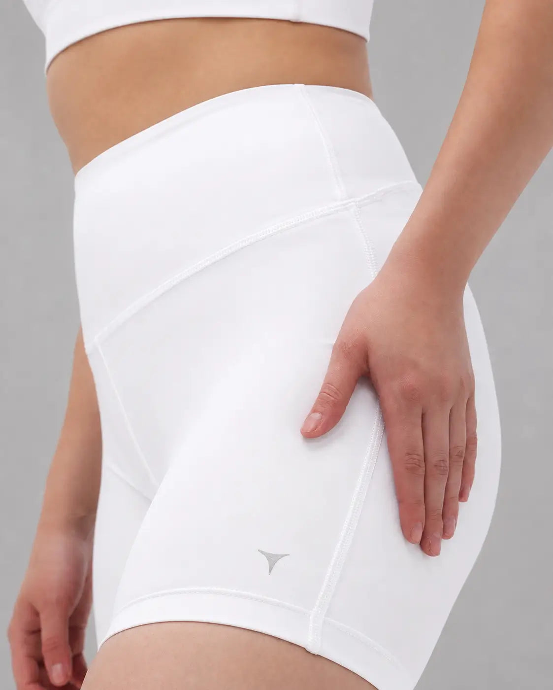 Pedal Shorts - Eggshell White